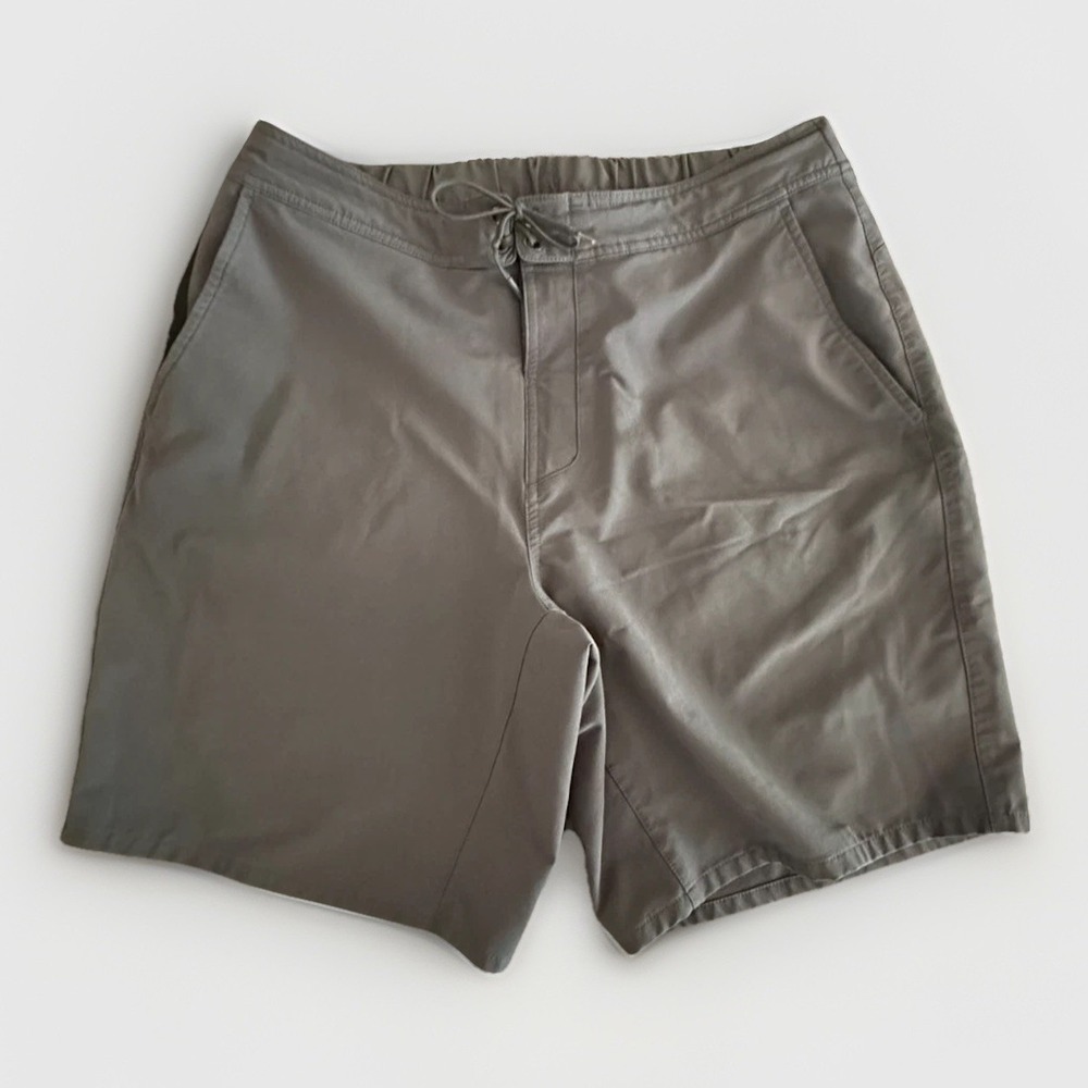 Mens Ten Thousand Foundation Shorts 9" Performance Swim Gray Large